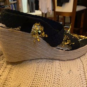 Never worn summer cutie